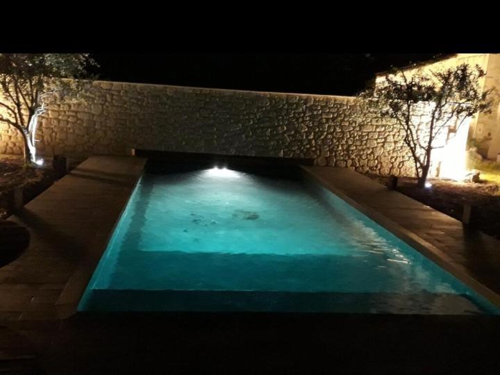 Gite Du Mas De La Finiere ,Avec Spa Interieur Chateaurenard Exterior photo